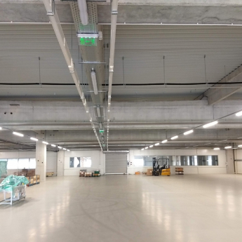 DHOLLANDIA tail lift factory 1 - Sofia