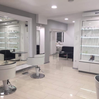 Beauty salon Em Si - Veliko Tarnovo